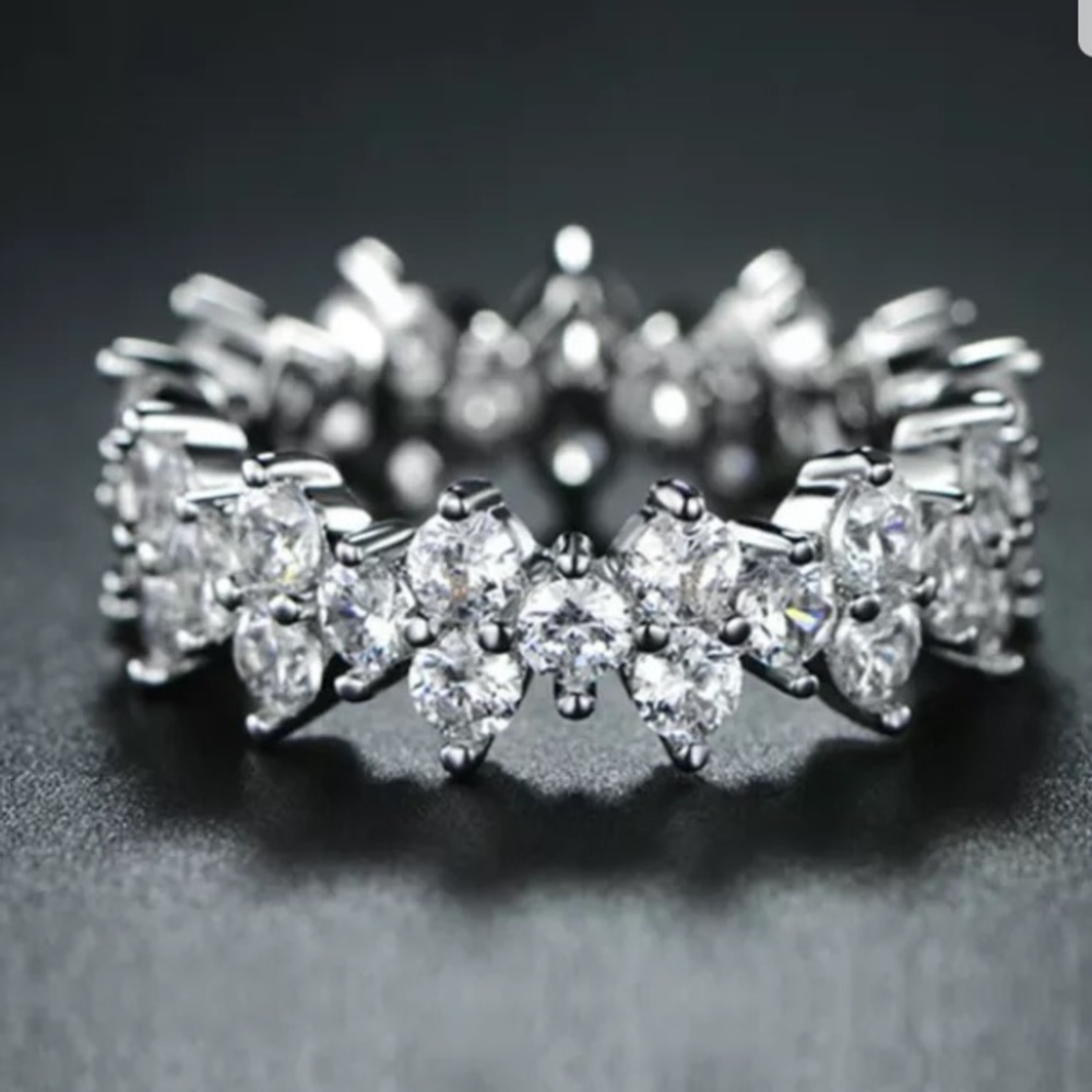 - New Anniversary/Eternity Ring Swarovski Crystal & Sterling Silver 7